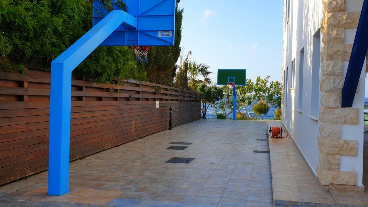 Astrofegia Beachfront Villa Pomos Exterior foto
